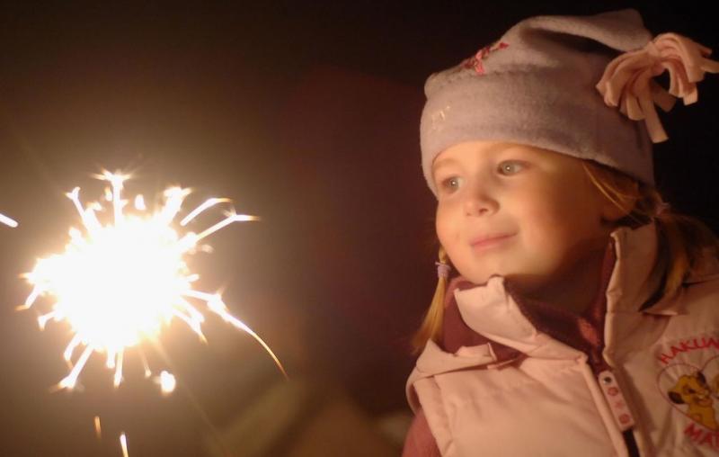 Ура, каникулы! Пиротехника, которую можно запускать с детьми - Сосногорск | sosnogorsk.salutsklad.ru